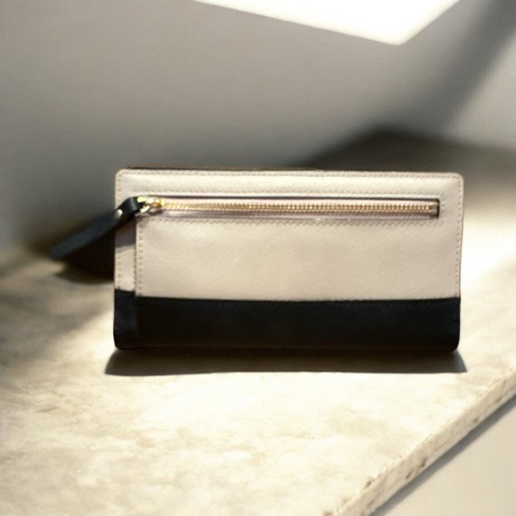Kate Spade Black and Cream Wallet - Picture 3 of 4